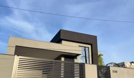 Casa para Venda em Criciúma, Centro, 3 dormitórios, 1 suíte, 3 banheiros, 2 vagas