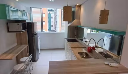 Charmoso Apartamento Mobiliado de 2 Quartos no Tupi, Praia Grande - SP,