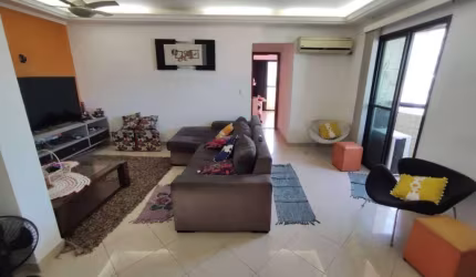 Apartamento de 03 dormitórios sendo 03 suítes e 03 sacadas.