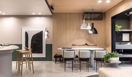 Apartamento Alto Padrão na Rua Rua Camboriú no Bairro Glória/ Atiradores