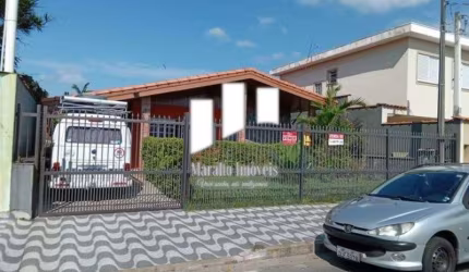 Linda casa isilada em Balneário Flórida em Praia Grande SP.