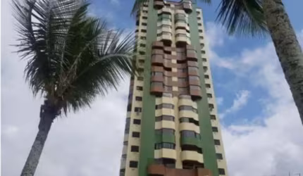 Apartamento de 3 dormitórios com 1 suíte, em frente a praia na Guilhermina em Praia Grande