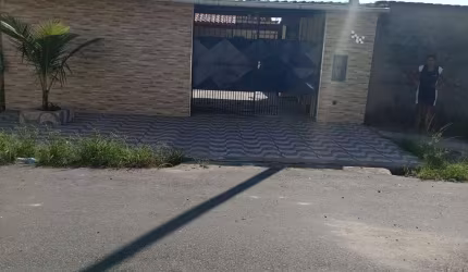 Casa de 2 dormitórios em Praia Grande SP
