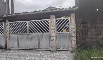 Casa com 3 quartos à venda na Rua José Maria de Oliveira, 244, Jardim Quietude, Praia Grande, 111 m2 por R$ 330.000