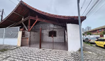 Casa com 2 quartos à venda na Rua Monteiro Lobato, 892, Cidade Ocian, Praia Grande, 55 m2 por R$ 340.000