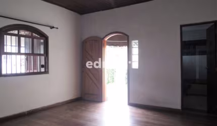 Casa com 4 quartos à venda no Santa Paula, São Caetano do Sul  por R$ 1.850.000