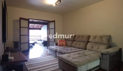 Casa com 3 quartos à venda no Sítio dos Vianas, Santo André  por R$ 580.000