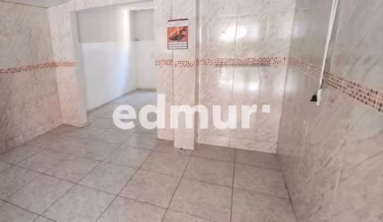 Casa com 5 quartos à venda na Vila Camilópolis, Santo André  por R$ 650.000