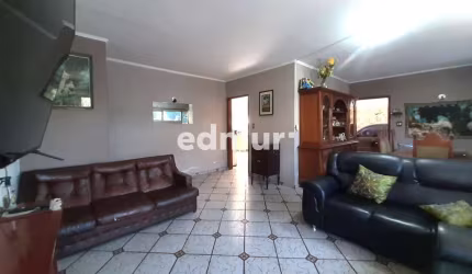 Casa com 3 quartos para alugar no Santa Teresinha, Santo André  por R$ 6.000