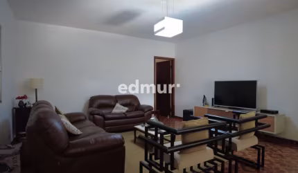 Casa com 5 quartos à venda no Santa Teresinha, Santo André  por R$ 890.000