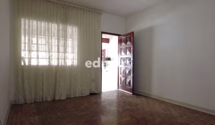 Casa com 2 quartos à venda na Vila Metalúrgica, Santo André  por R$ 450.000