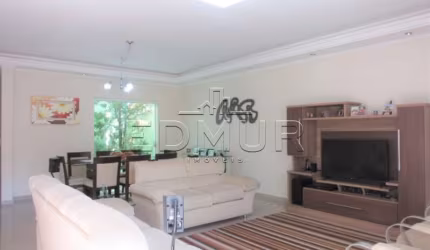 Casa com 3 quartos para alugar na Vila Assunção, Santo André  por R$ 5.500
