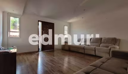 Casa com 3 quartos para alugar na Vila Alpina, Santo André  por R$ 5.500