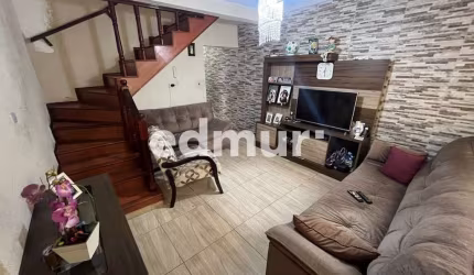 Casa com 4 quartos à venda na Vila Metalúrgica, Santo André  por R$ 700.000