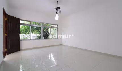 Casa com 3 quartos para alugar no Parque Erasmo Assunção, Santo André  por R$ 4.900