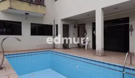 Casa com 5 quartos à venda no Jardim, Santo André  por R$ 1.750.000