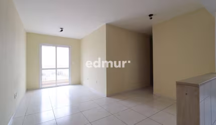 Apartamento com 3 quartos para alugar no Jardim Utinga, Santo André  por R$ 1.900