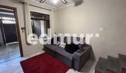 Casa com 2 quartos à venda no Jardim Utinga, Santo André  por R$ 450.000