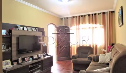 Casa com 3 quartos à venda no Jardim Cotiana, São Paulo  por R$ 690.000