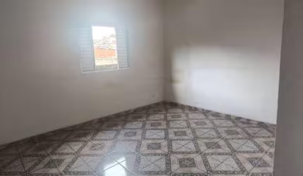 Casa com 2 dormitórios para locação em Jandira/SP, na Vila Santo Antônio