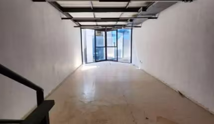 Venda ou Aluguel - Prédio Comercial no Centro Comercial de Alphaville