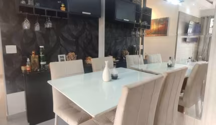 Apartamento mobiliado de três dormitórios para locação