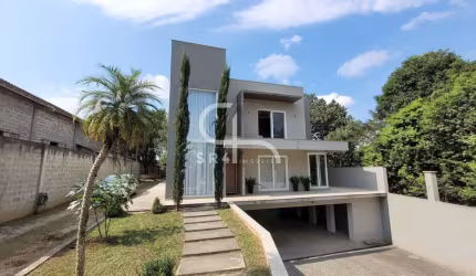 Casa com 3 quartos à venda na Ferraria, Campo Largo , 330 m2 por R$ 1.200.000
