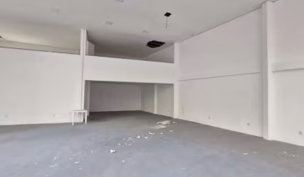 Sala Comercial de 300m² na Av. Brasil, Balneário Camboriú