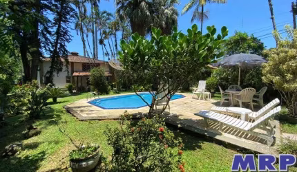 Casa com piscina a venda em Ubatuba, próximo à praia da Maranduba e das Cachoeiras!