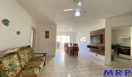 Apartamento em Ubatuba, 150 metros da Praia da Maranduba, com 3 dormitórios