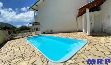 Apartamento à venda em Ubatuba-SP, Maranduba: 1 quarto, com piscina. Aceita financiamento.