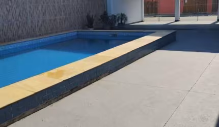 Imperdível! Casa à venda em Caraguatatuba-SP, bairro Sumaré. 4 quartos, 2 suítes, 3 salas, 1 banheiro, 4 vagas, 274,32 m².