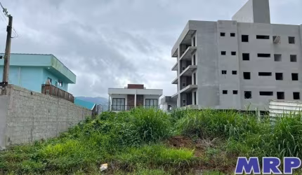Terreno à venda em Ubatuba. Praia do Sapê. Oportunidade. 300m². Documentação ok.