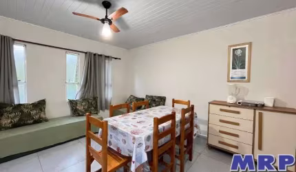 Casa à venda. Praia do Sapê em Ubatuba. Condomínio a 300 metros da praia.