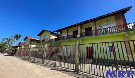 Praia da Maranduba em Ubatuba, apartamento com dois quartos. Condomínio fechado