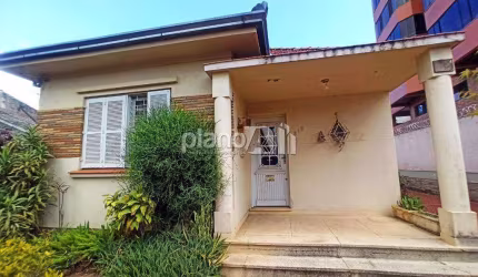 Casa Comercial à venda, com 220m², 3 quartos 1 suíte - Centro - Gravataí / RS por R$ 1.277.000,00