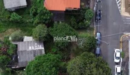 Terreno à venda, com 317,21m², - Centro - Gravataí / RS por R$ 600.000,00