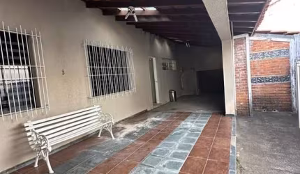 Casa em Caxambu  -  Jundiaí