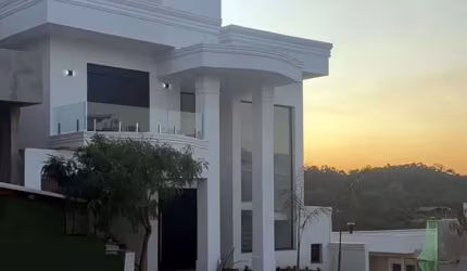 Casa de Condominio em Jardim Novo Mundo  -  Jundiaí