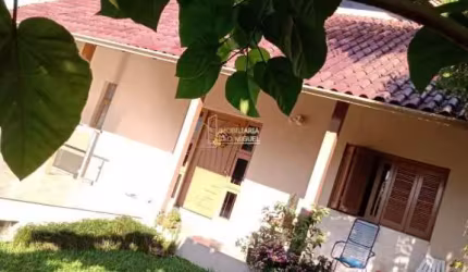 Ampla residência à venda em Estância Velha - RS