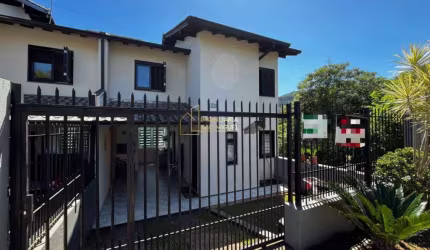 Sobrado no bairro Floresta em Dois Irmãos
