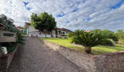 Terreno com Duas Casas À Venda no Bairro União em Dois Irmãos