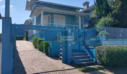 Casa com 3 quartos, 480m², à venda em Dois Irmãos, Industrial