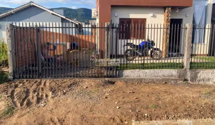 Casa com dois dormitórios À Venda em Nova Hartz por R$ 295.000,00