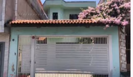 Casa à Venda na Penha com 154m², 3 Dormitórios, 1 Suíte e 2 Vagas