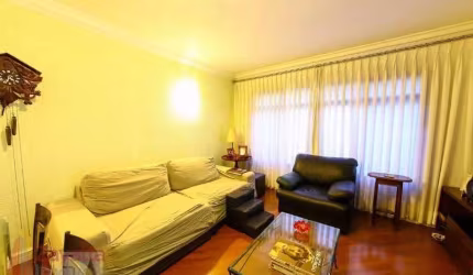 Casa à venda com 130m², 2 quartos e 2 vagas