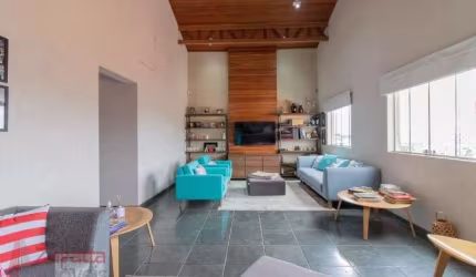 Casa à venda com 240m² no bairro do tucuruvi  3 quartos .