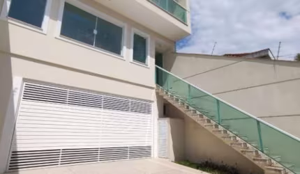 Casa à venda com 291m² no bairro da Vila Maria, 3 suítes e 5 vagas