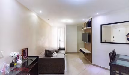 Apartamento à venda em São João Clímaco, São Paulo-SP: 3 quartos, 1 suíte, 3 salas, 1 banheiro, 1 vaga, 62m²