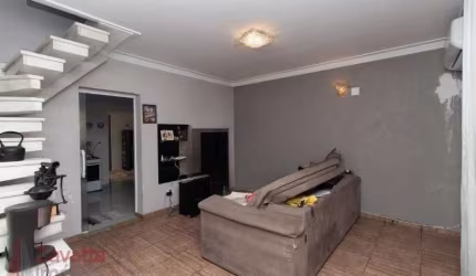 Imperdível! Casa à venda em São Paulo-SP, Parque Novo Mundo: 2 quartos, 2 salas, 2 banheiros, 1 vaga de garagem, 116m².